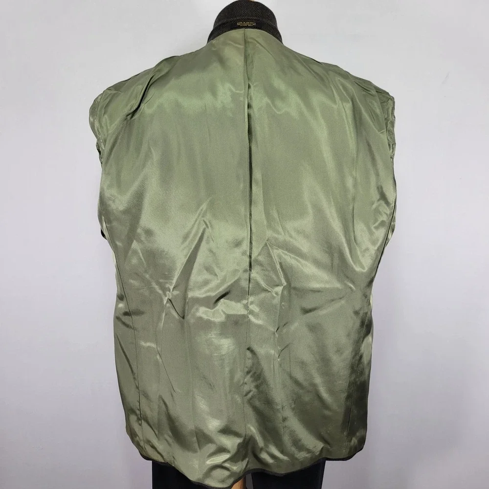 Oscar de la Renta before completing